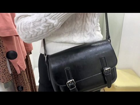 ❤️ Публична мастурбация на младата кучка FeralBerry с вибратор в стаята за обличане ❤️ Секс видео в bg.pornpictureshq.ru ❌❤